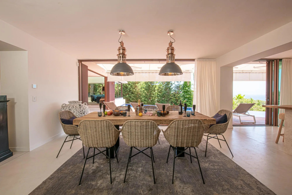 Villa Lifestyle Cap Martinet with magic seaviews