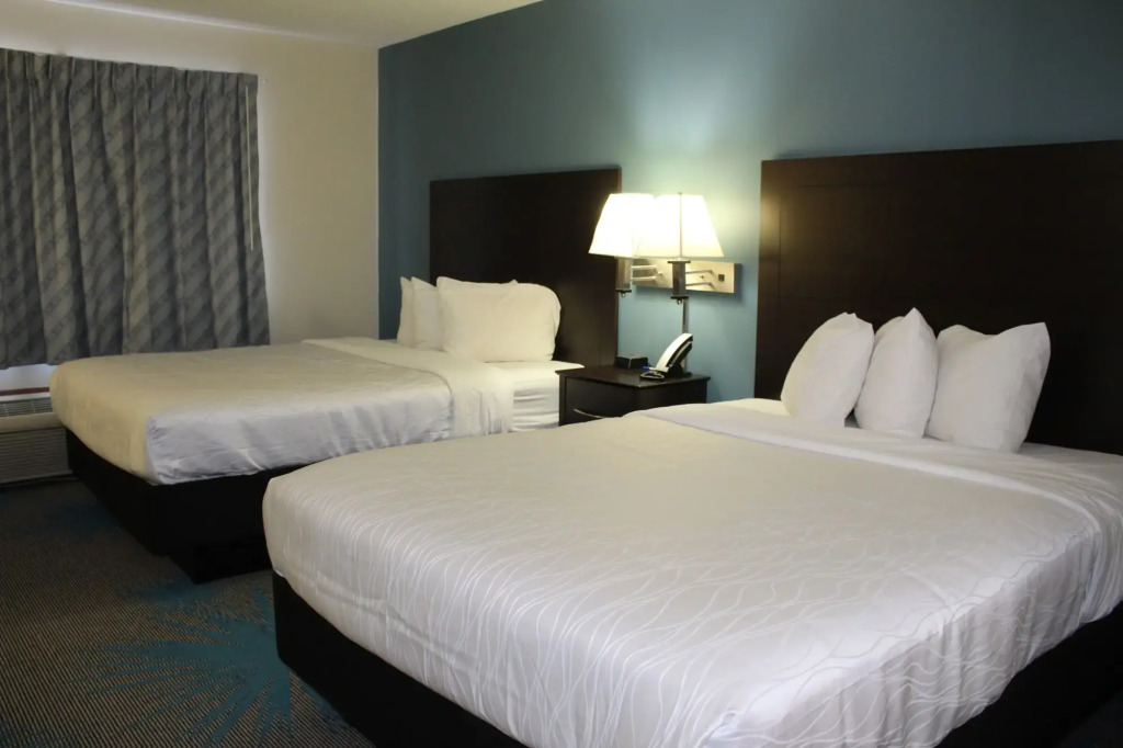 Reston Inn & Suites