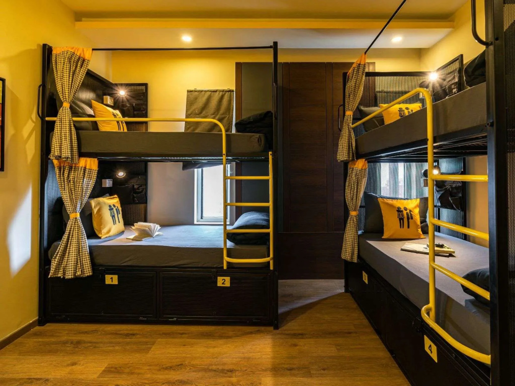 The Hosteller Bangalore, Brigade Road