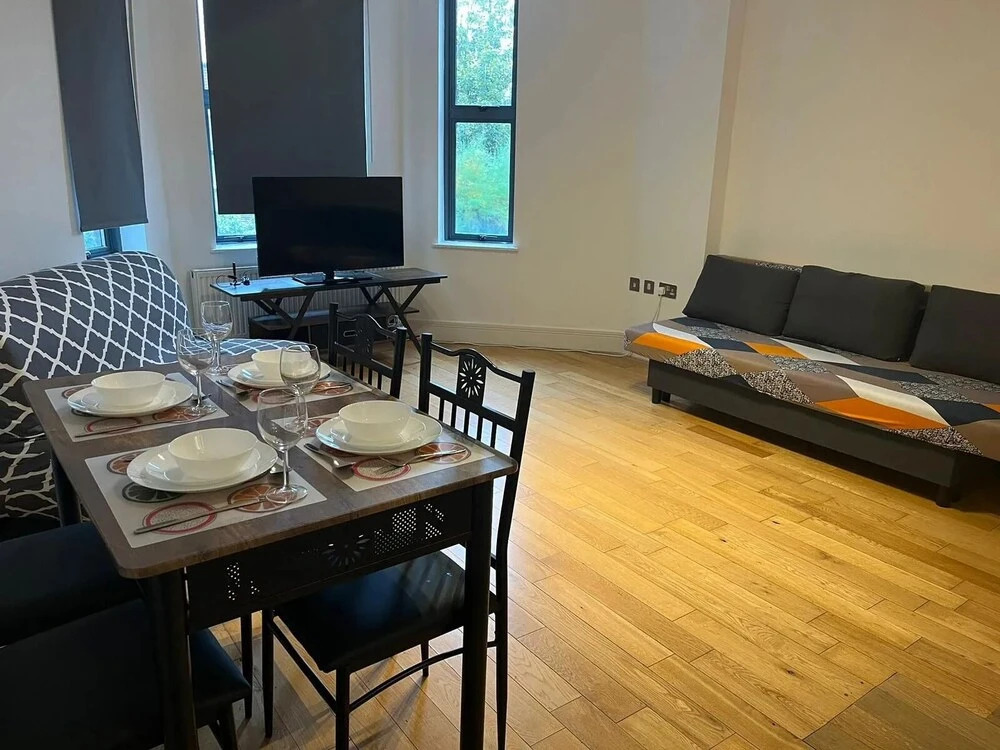 Westciti Chatsworth Road Apartments