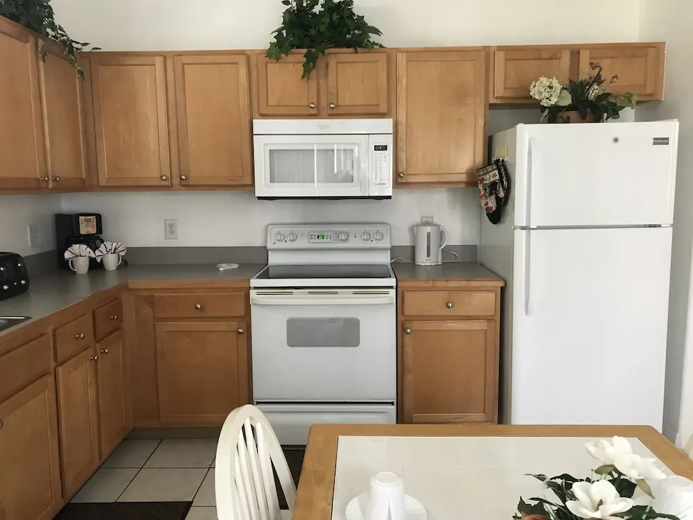 Kissimmee Vacation Homes by Shine FM