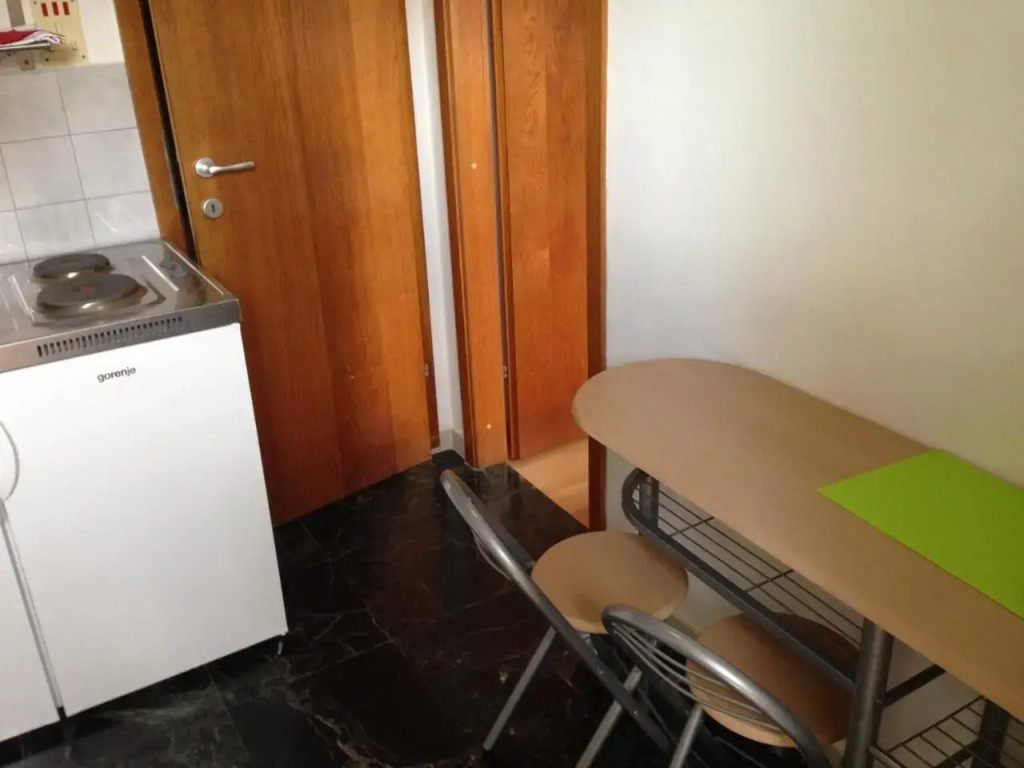 HappY Studio ApartmenT, free parking