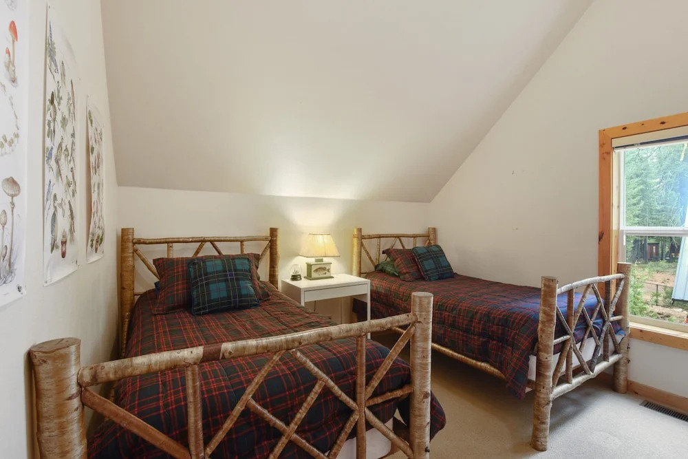 Tucked Inn Tahoma