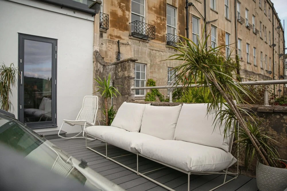 Awe-inspiring Townhouse With Balcony and Terrace