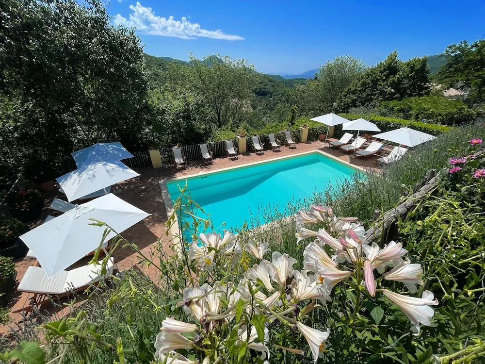 Torretta Sleeps 5 With Pool and Exclusiv
