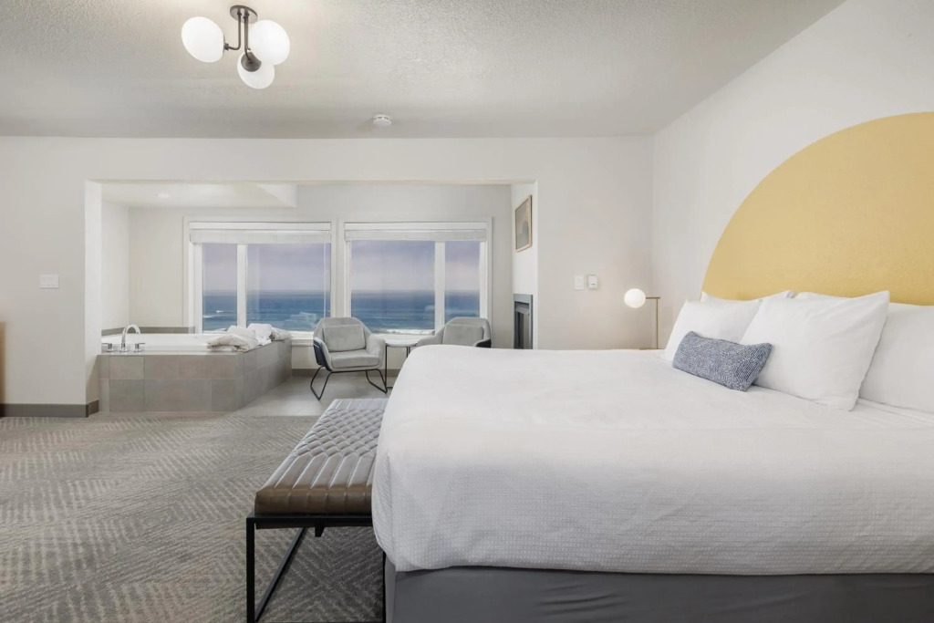 Surfland Hotel