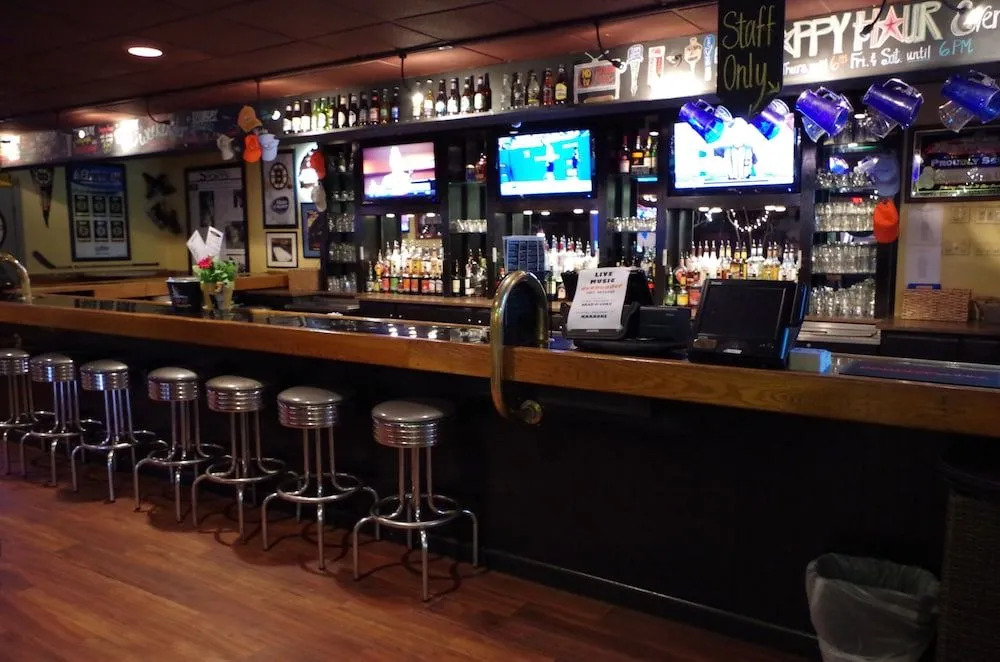 Shiretown Inn & Suites