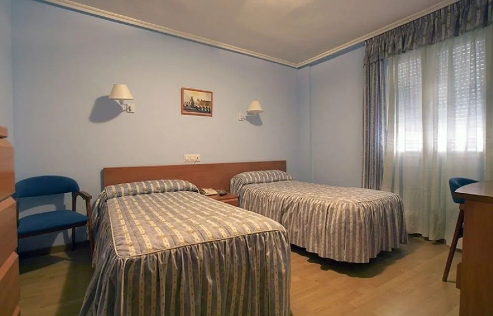 Hostal Adela