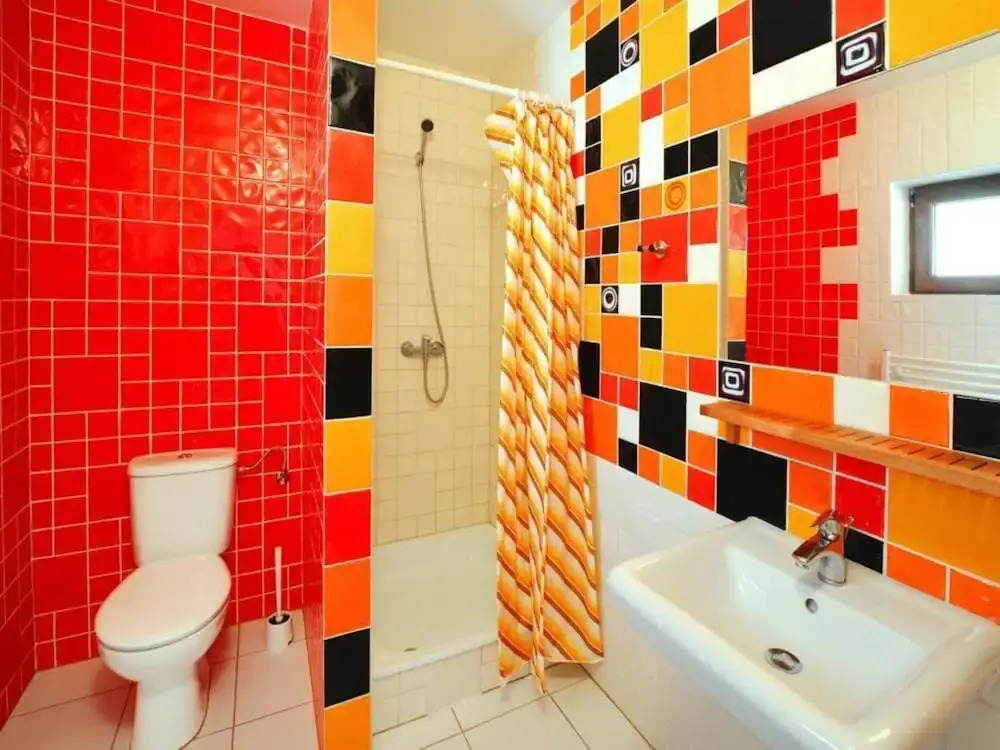 Spacious Holiday Home With Private Garden