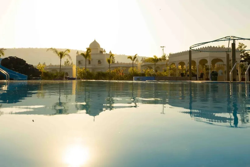 Rajasi Palace