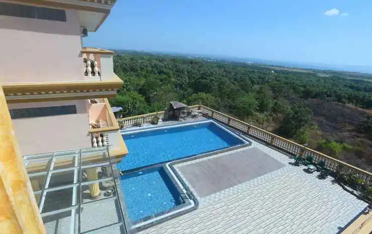 Chrysant Hotel and Resort