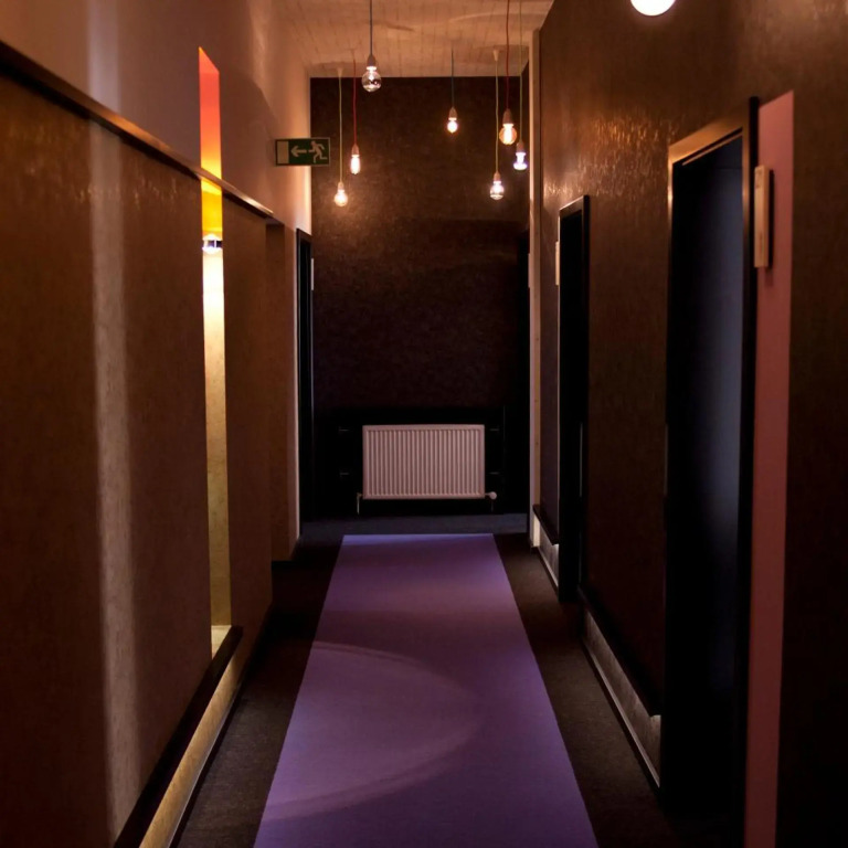 Hotel Cristall - Frankfurt City