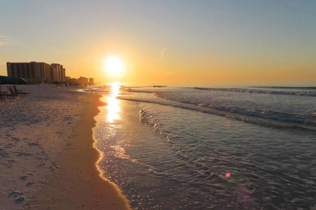 Just Updated - Beachfront Ocean view, 19th Floor