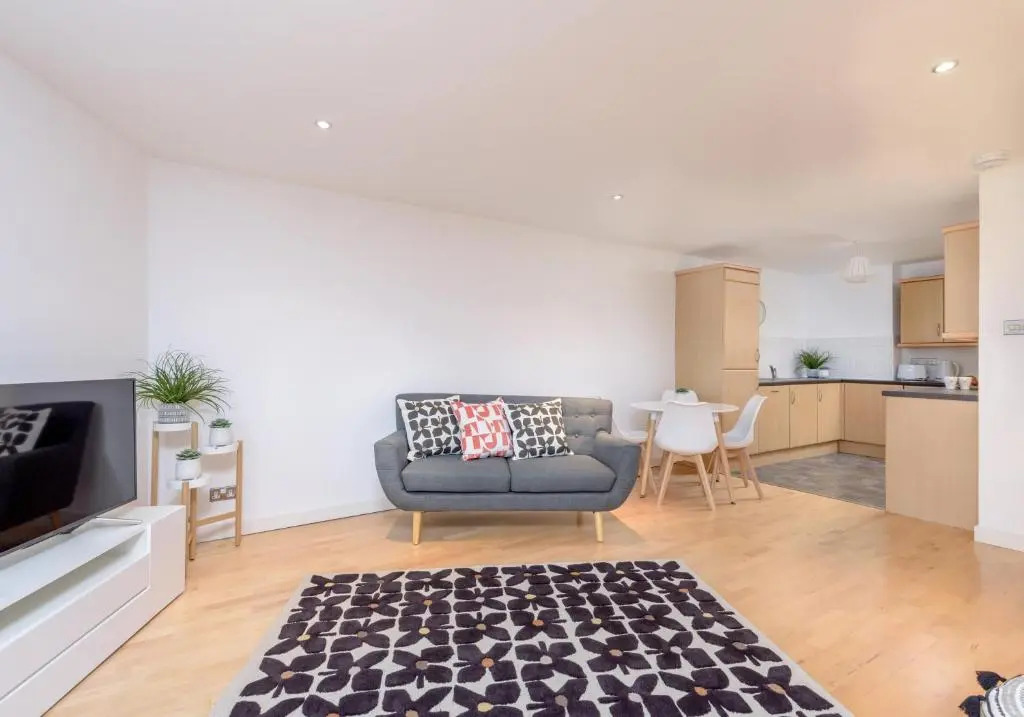 The Sandport Way Residence