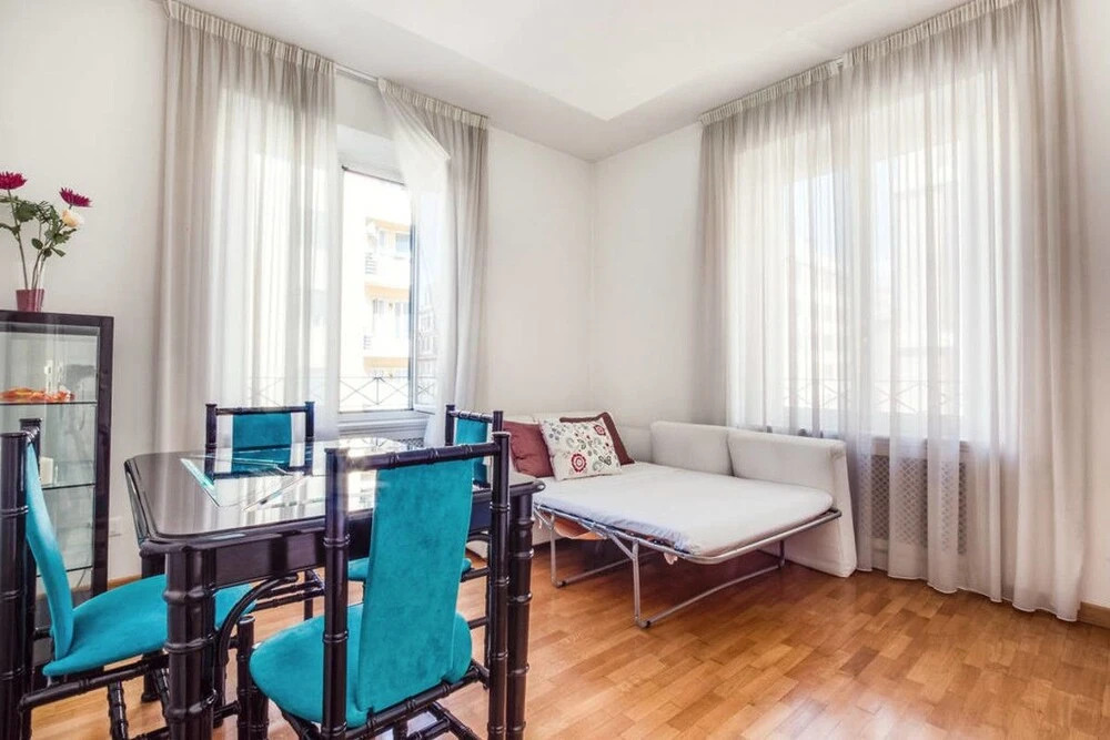 Bright and Modern 2 bed Flat Near San Giovanni