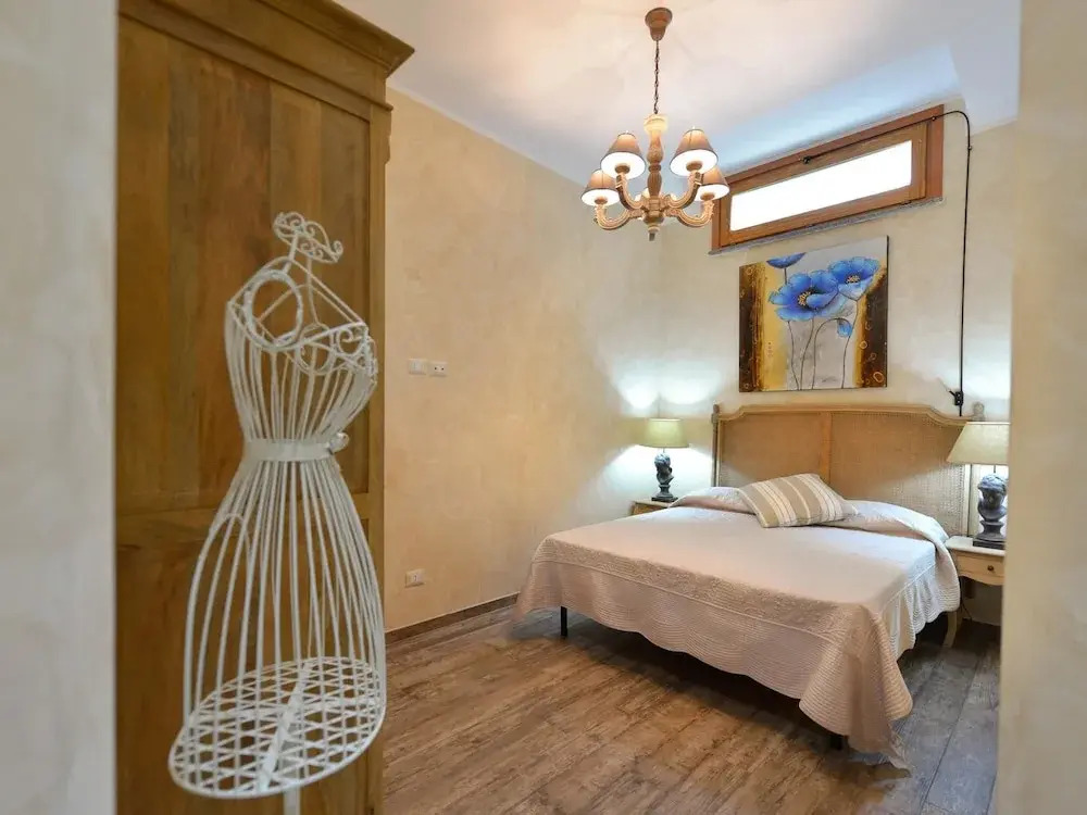 Bacall Apartment
