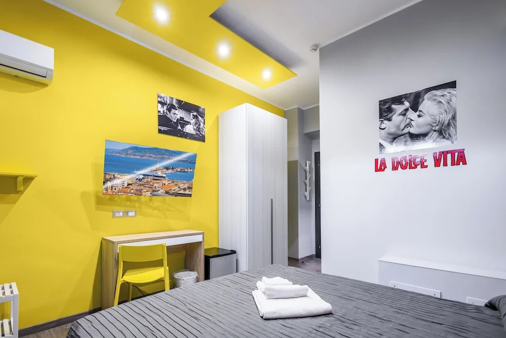 La Palazzata Urban Suites
