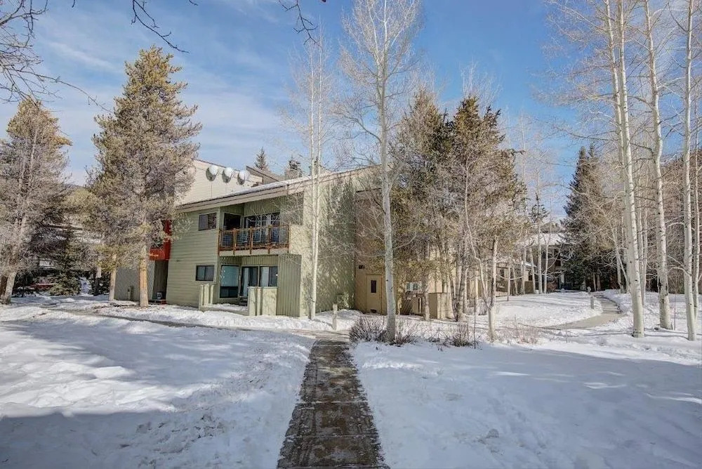 Flying Dutchman #1194 - 3 Br Condo
