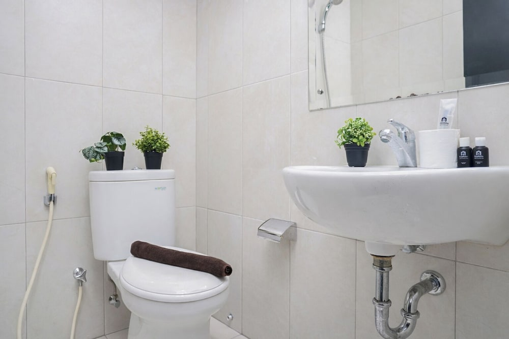 Tranquil 2Br For 6 Pax At Nifarro Park Apartment