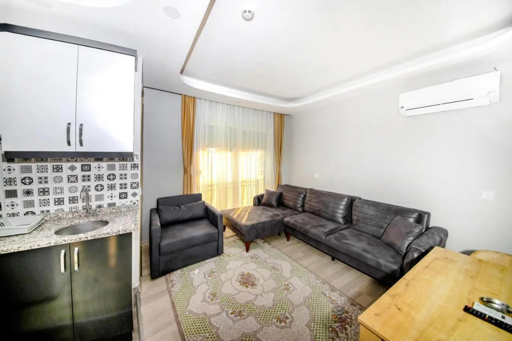 Adam Apart Hotel 2