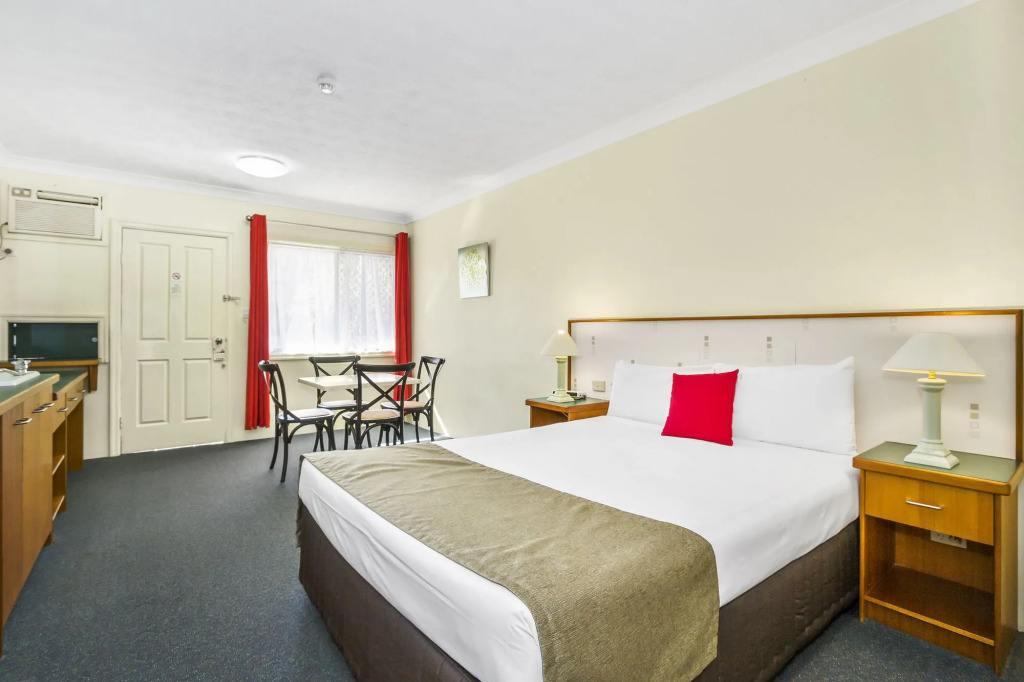 Bayswater Motel