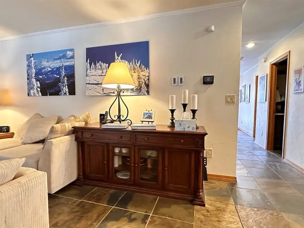 Mh138 Mountain Harbor Holiday Roost