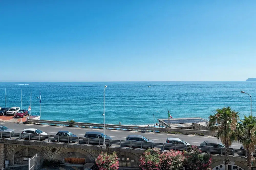 VILLA CADIZ APARTMENTS VARAZZE