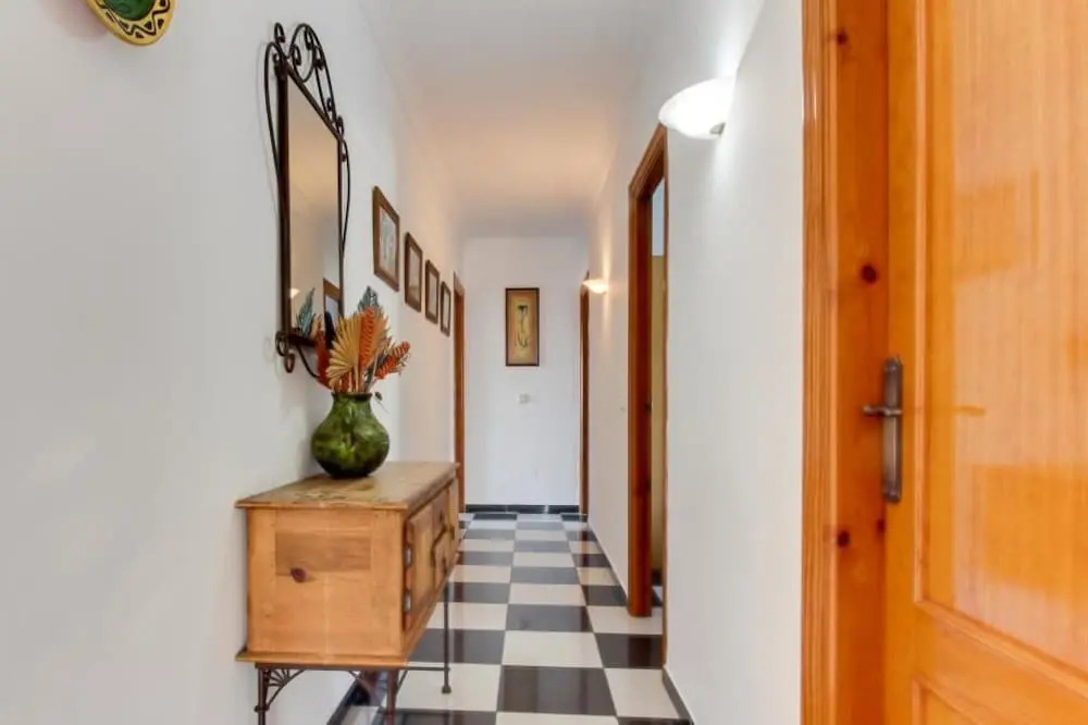 Villa Media Legua