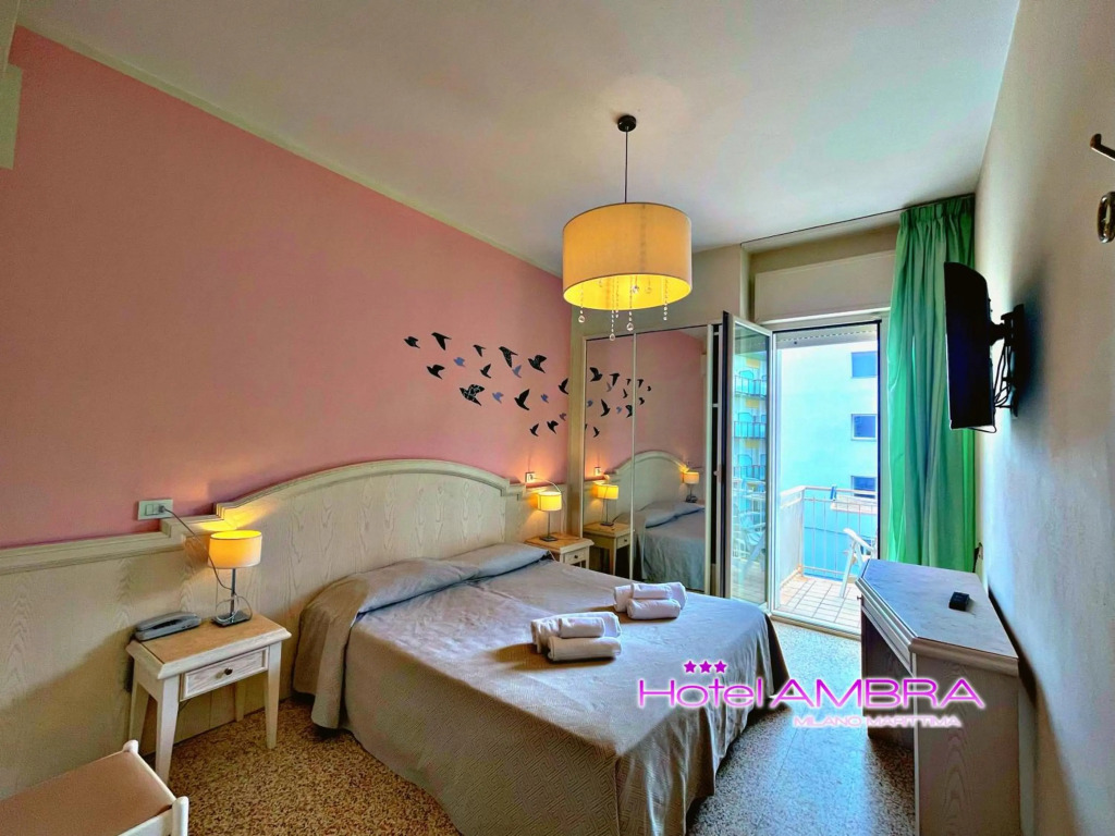HOTEL AMBRA - Fronte Mare - Vicinissimi al Centro