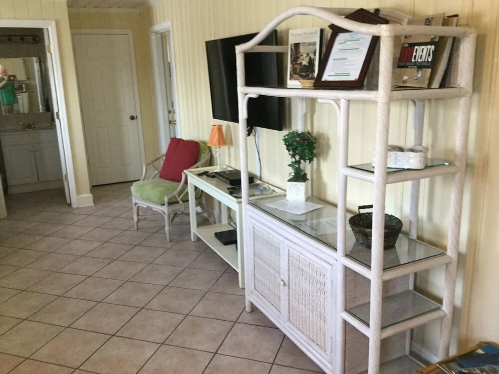 BEACHY -Ideal for 10-12 but will sleep 18 Holiday home 4 BestStayz.1