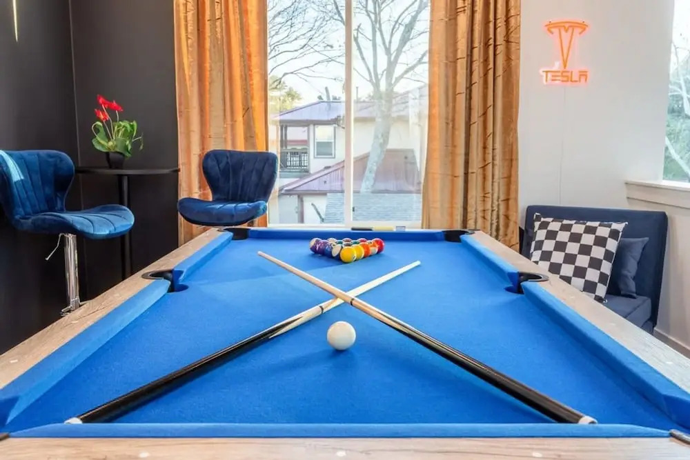 Chic 4Br Pool House - Steps To South 1St Street