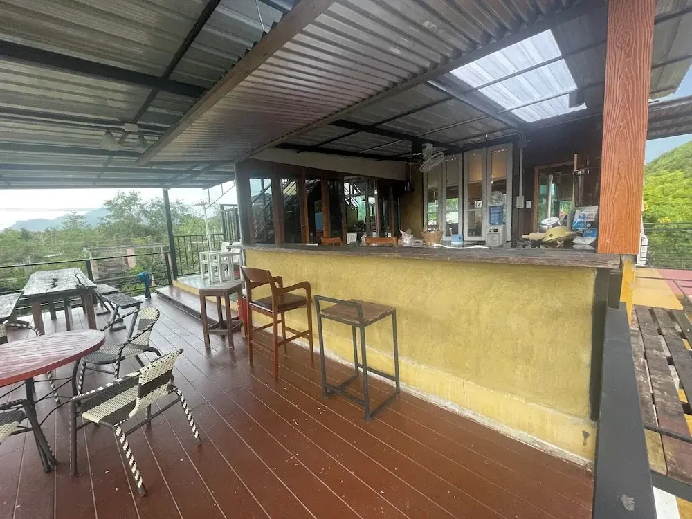 Golden Mango House