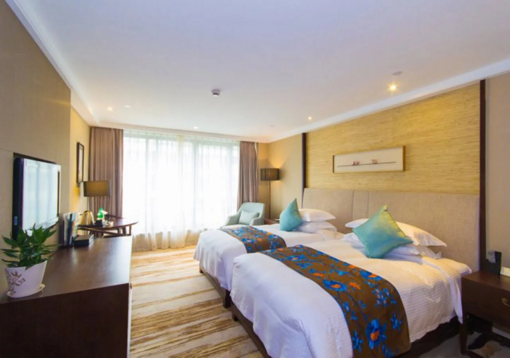 Wushan Pleasure Hotel