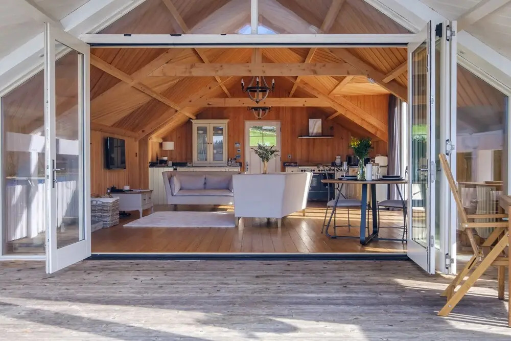 Lilymere Boat House