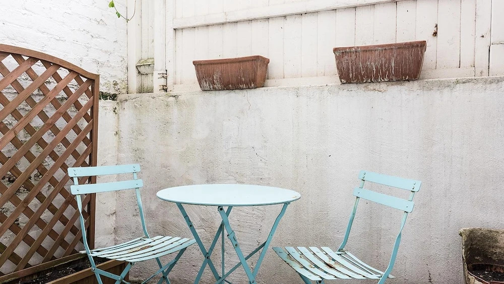 Cosy 2BR Fulham Apartment With Terrace!