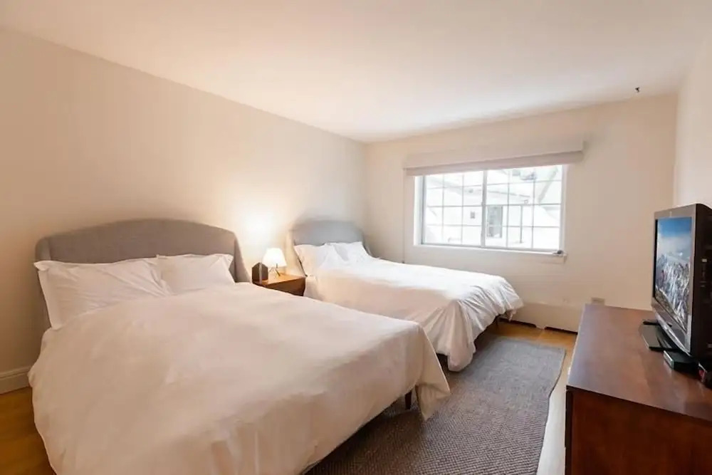 9 Vail #32 4 Bedroom Condo by RedAwning