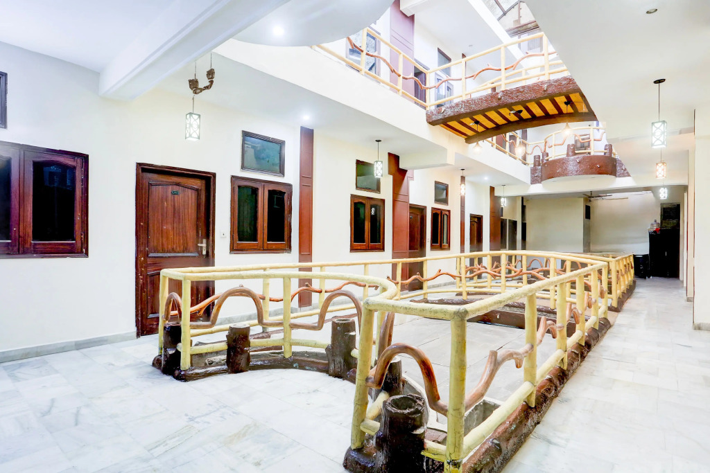 Hotel O by OYO Subhani Building Formerly Hotel Amandeep