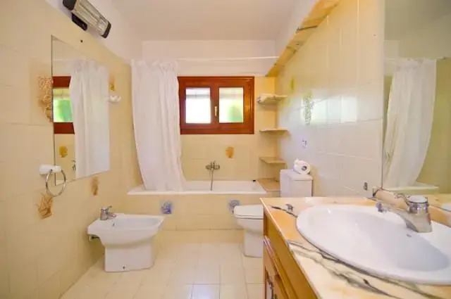 Seven-Bedroom Apartment in Benissa