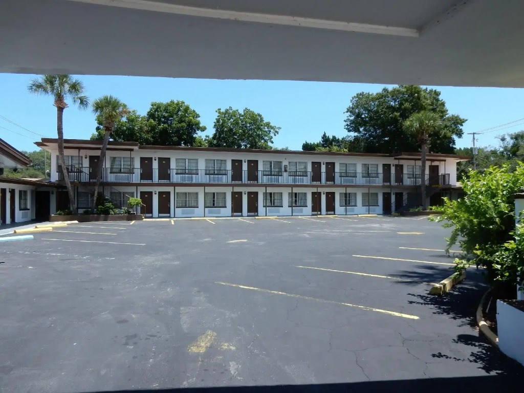 Sunset Inn