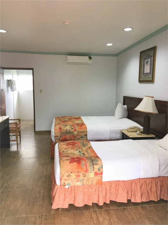 Tobys Resort