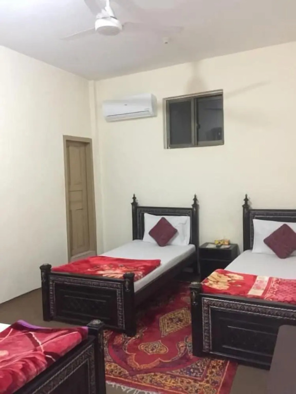 Yasin Holiday Hotel