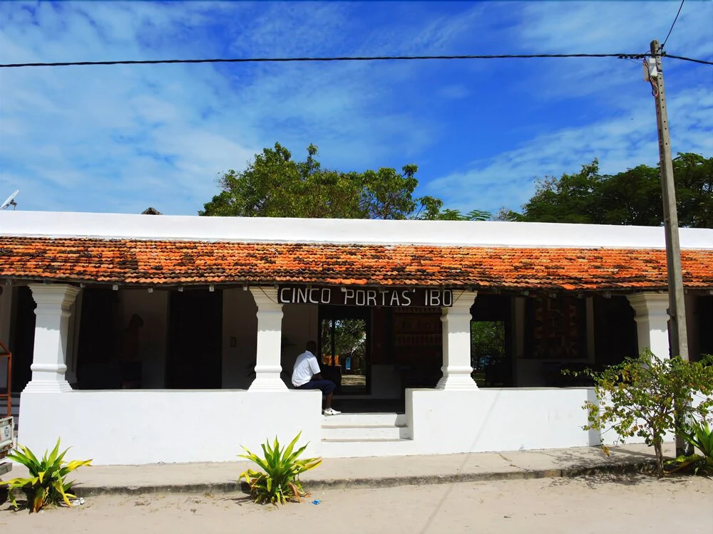 Cinco Portas Lodge
