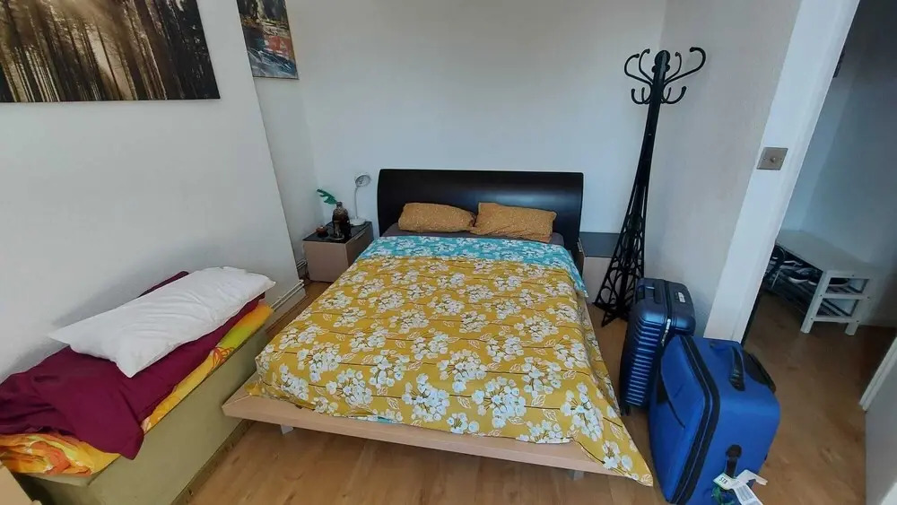 Extra Large One Bedroom Flat With Parking