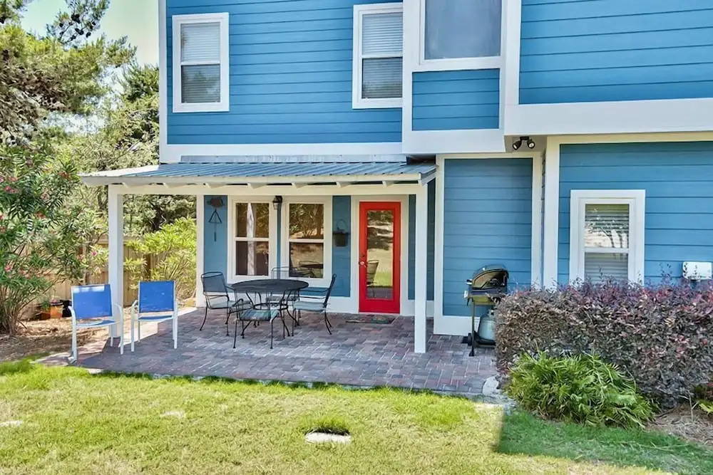 LIVIN THE DREAM 4 Bedroom Holiday Home by Five Star Properties
