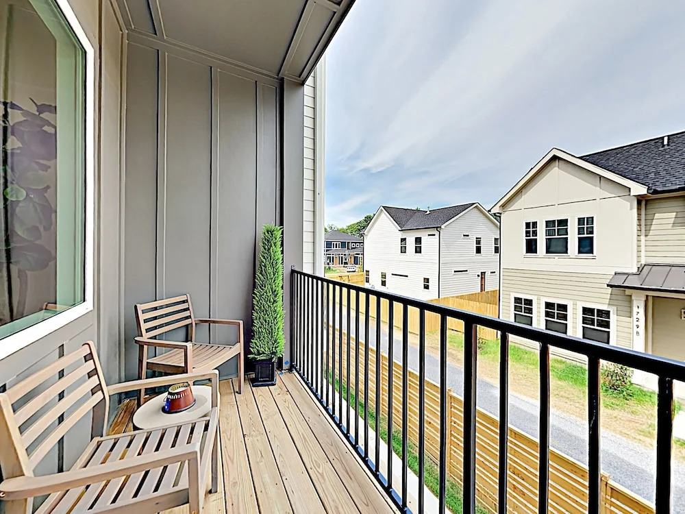 1737 Nashville - 3 Br Townhouse