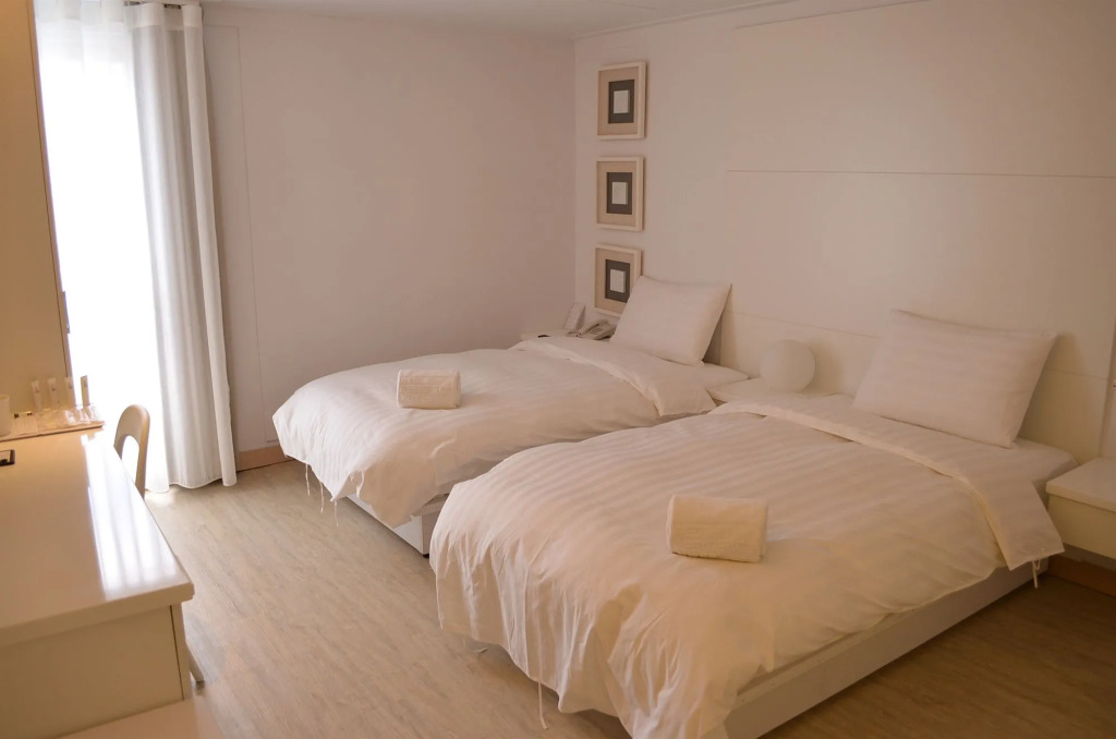 Days Fine Hotel