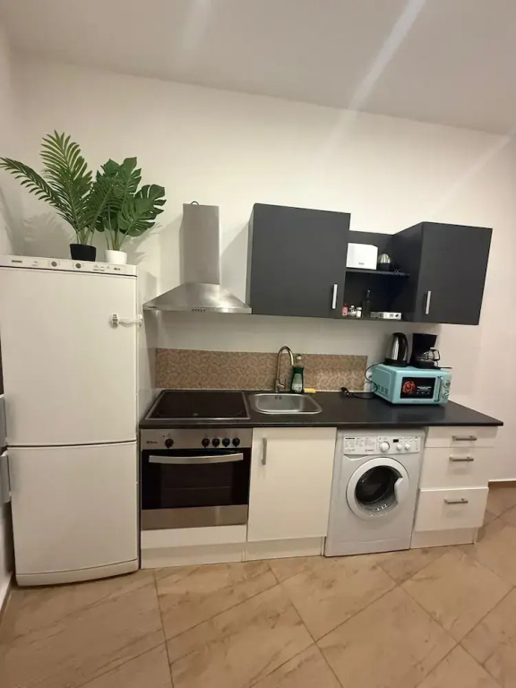 Bright 1BR Apt Near Top Vienna Sights