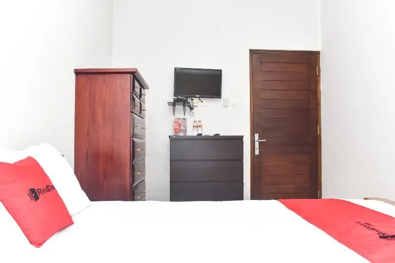 Reddoorz Near Taman Pelangi Jogja