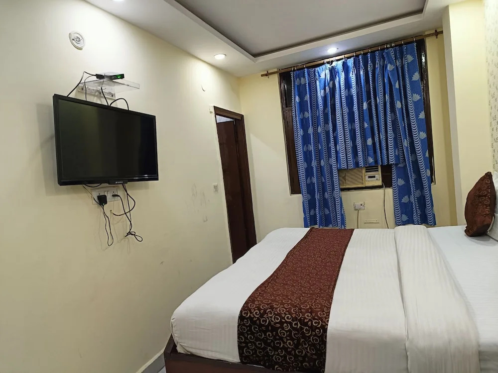 Hotel Amba Deluxe- Managed by Hotel Sidhartha