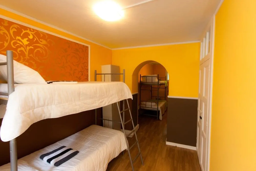 109 Funchal Hostel